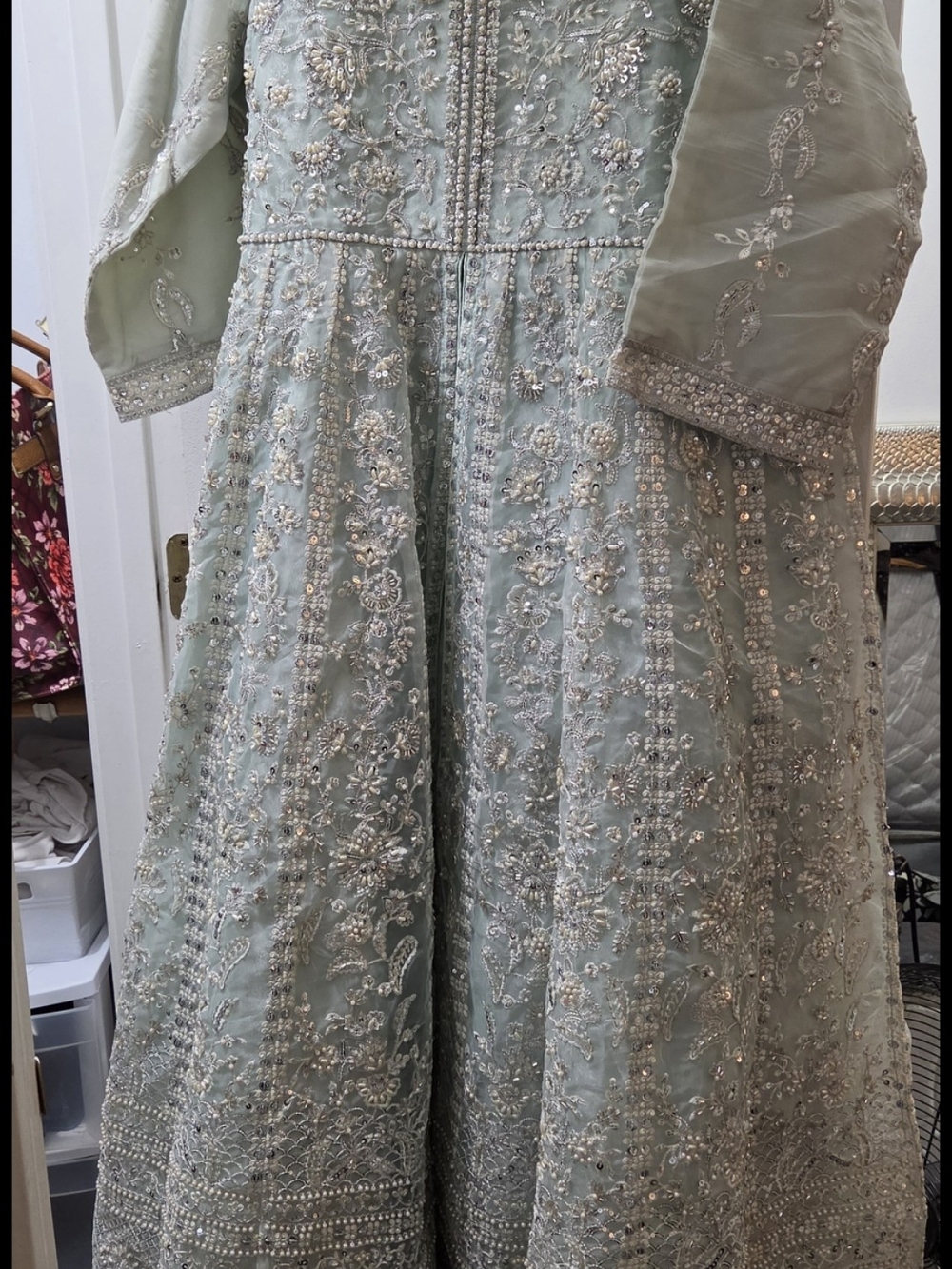 Diva Mint Green Long Sleeve Embroidered Formal Dress